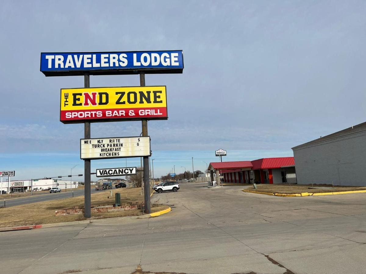 Travelers Lodge Beatrice Exteriör bild